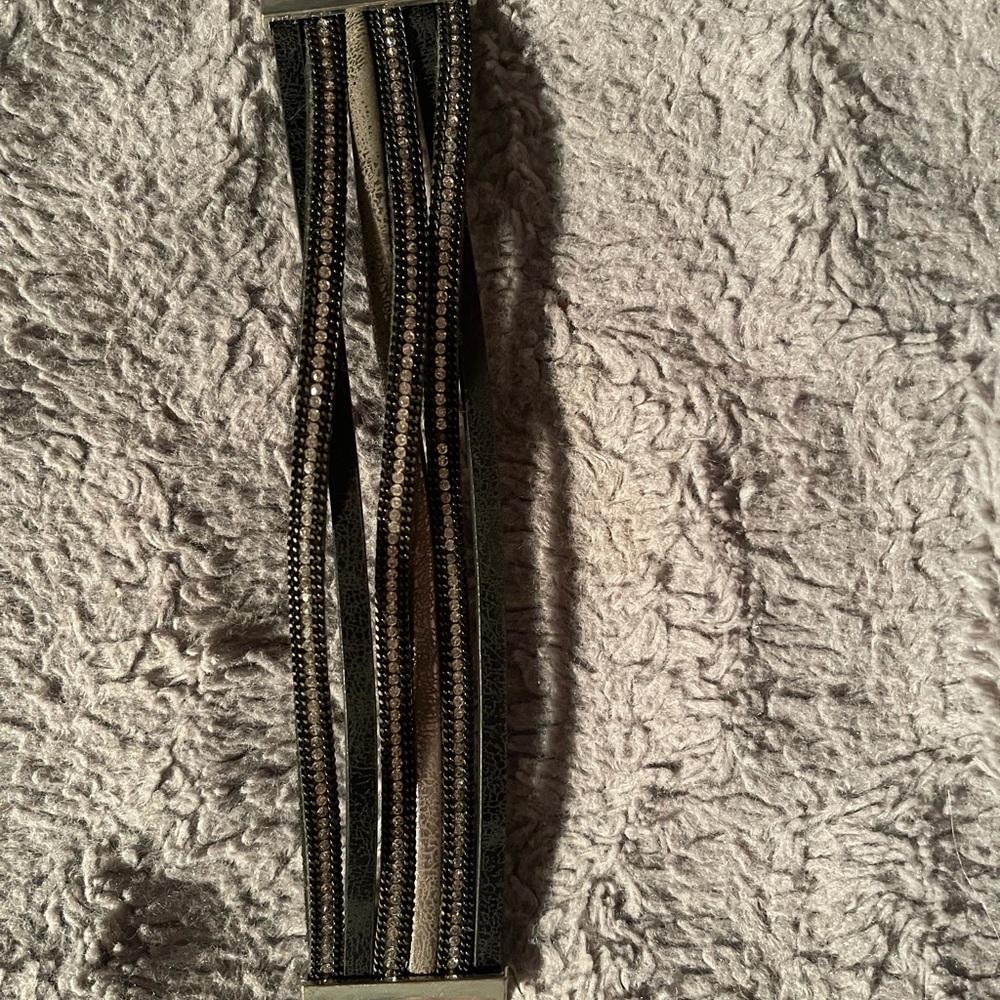 Bracelet - Picture 3 of 7